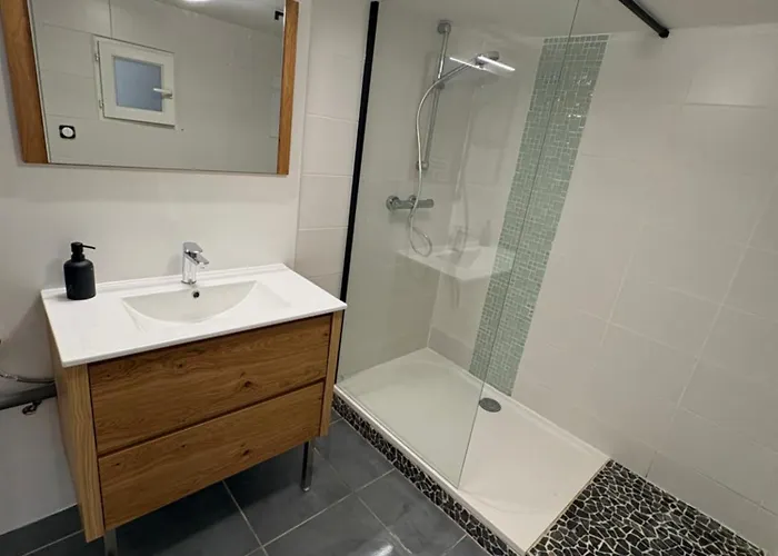 Maison Au Calme , Centre De 別荘 *